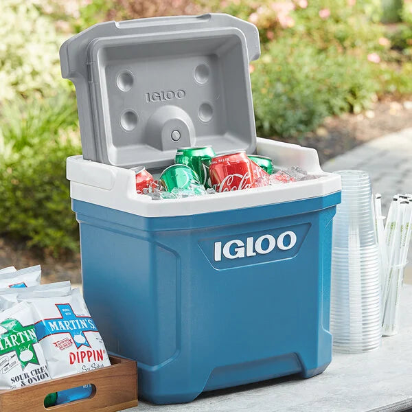 Igloo 32625 Indigo Blue Latitude 16 Qt. Cooler with Top Swing Handle